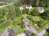 Small vacation home with charm, right by the forest Hotels in Meschede