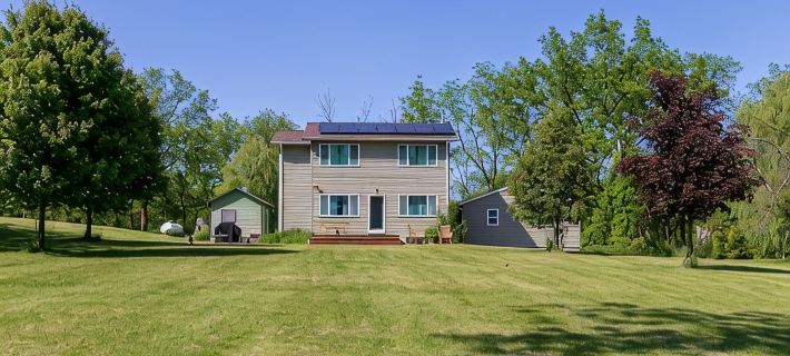 Peaceful River Retreat with Fireplace & Panoramic Views Hotels in Catskill