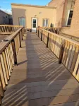 Charming 2-Bedroom Apartment with AC, Wifi, Security Cameras at Entrances. - 3-Star