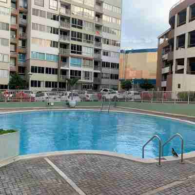 Beautiful 3 bedroom 2 bath apartment Fitness & Recreational Facilities