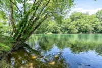Cozy Retreat on the Obey River near Dale Hollow Lake