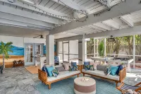 10 Min to the best beach & golf course! Massive Home: Pool, Hot Tub, Game Room! - 3 stjerner