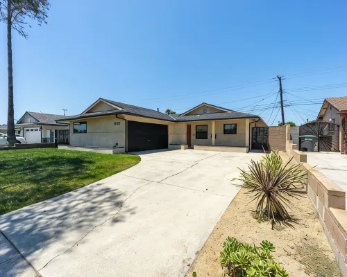 Peaceful Escape: near LAX / Long Beach/ Sofi /Forum/ wlk 2 Dignity Sport Park Hotels in Carson