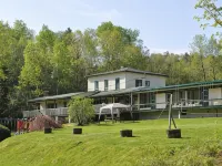 Le Boisé du Lac Hotels in Mont Tremblant