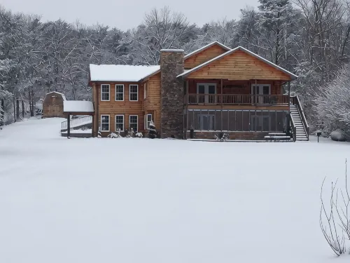 Great for family vacations, weddings, And Church retreats.