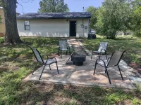Serenity's Sanctuary in this quiet, peaceful 2 bdr 1 bath bungalow. Pet friendly