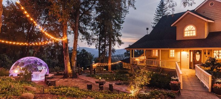 Hidden Forest Castle - Dome, Spa, Sauna, Views, Games, Movie Theater Hotels in Oakhurst