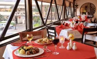Cresta Thapama Hotel - parkir