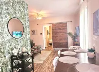 Cozy NoDa Stay Near Uptown - Homestays