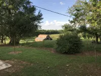The Farm Cottage--close to two state parks - 3-Star