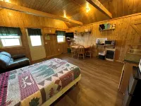 North Maine Cabin 1 • WiFi • Trails • All-Season - 2つ星