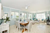 Playa Turquesa D-301 Premier Beachfront Ocean View 100mbps Wifi - 2-Sterne