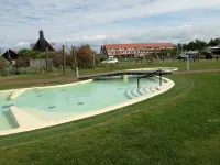 "Het Alfrahuisje" Cozy cottage in the park "De kreek" in Bruinisse - Pools