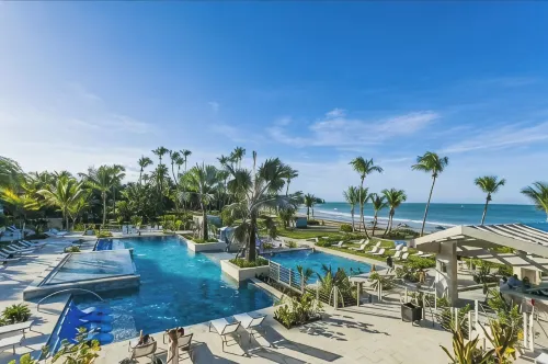 Luxurious Four Seasons PR Bahia Beach Villa; Golf, Pool, Tennis & Golf Cart - Wifi