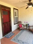 Cozy cottage minutes from beaches, historic downtown, and vibrant arts district! - 2-نجوم