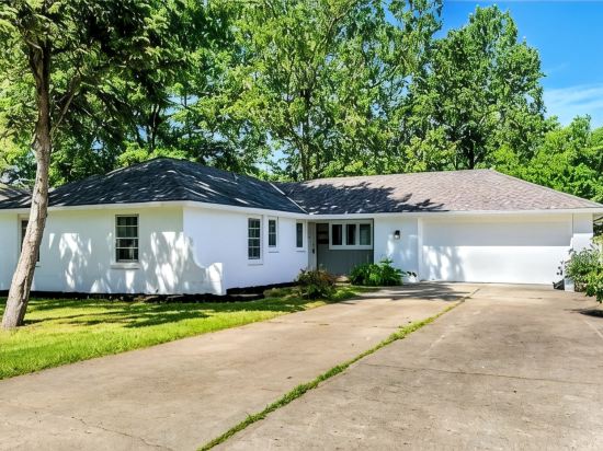 Luxury 4 Bed Room Near Stadium