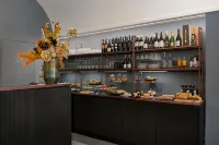 維斯城市套房和Spa - 早餐