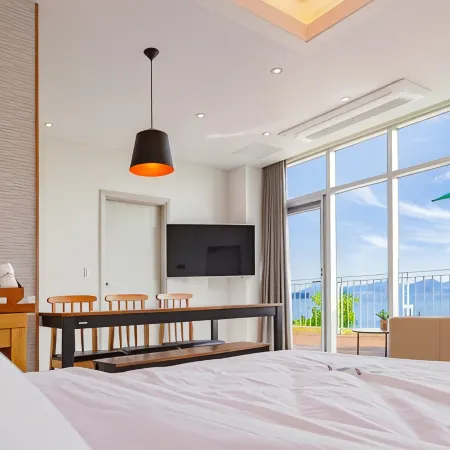 Yeosu Marine Terrace Poolvilla