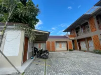 Hotel O Ananda Homestay Syariah Отели в г. 