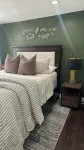 B’more Restful.  Comfortable Townhome -Easy access to everywhere