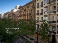 Suites Gran Vía 44 Hotels near Bib-Rambla Square