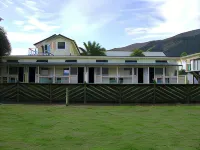 Mataki Motel Hotels in 