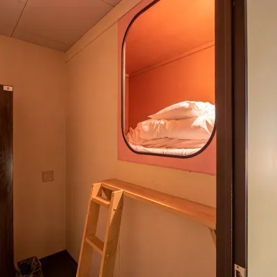 Capsule Hotel New Gloria Các khách sạn gần Bảo tàng Select Beppu