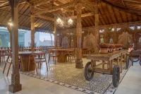 薩坎提旅館沃諾索博 - 早餐