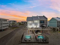 Beachfront Townhome / Private Pool / Family Friendly / Mexico Beach / Sleeps 14 - 4-Star