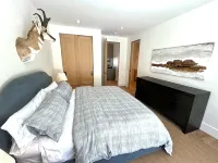 Luxury Mountain Paradise on the Bigwood River - Private Guest House on 5 Acres - Wifi