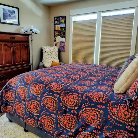Beautiful 2-bedroom townhome with Patio, WiFi, AC