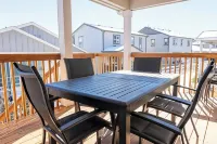 Upgraded Cozy, Spacious Family Friendly Home - 4성급