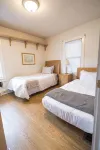 Portage Lakes Retreat - 3 BR Lakefront Home with Hot Tub