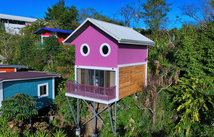Charming 1-bedroom chalet in lush Poas with cascading pools & raw nature  WiFi