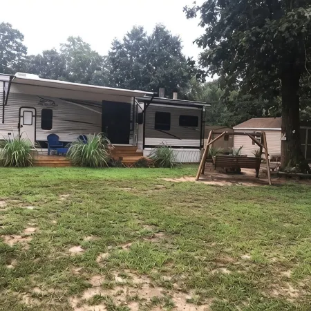 Cozy RV with all comforts of home in Horn town VA
