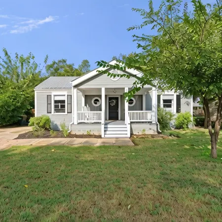 The Leona House~Huge Backyard~Downtown Georgetown