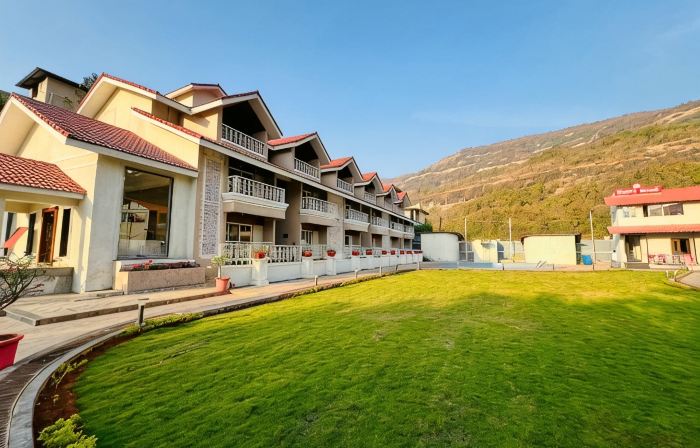 The Grand Leela Resort