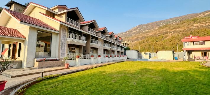The Grand Leela Resort Hotels in Raigad