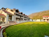 The Grand Leela Resort