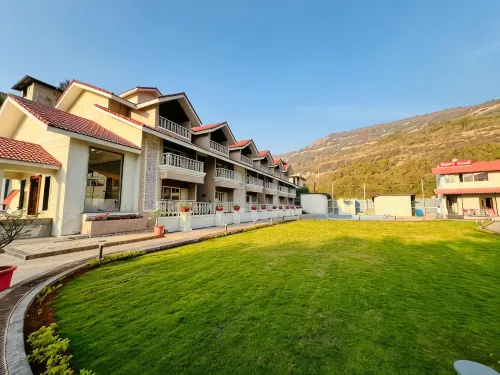 The Grand Leela Resort