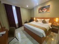 GRAND AVIRA HOTEL AMBON