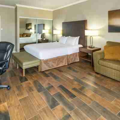 Chateau Cartier Hotel & Resort Ascend Hotel Collection Rooms