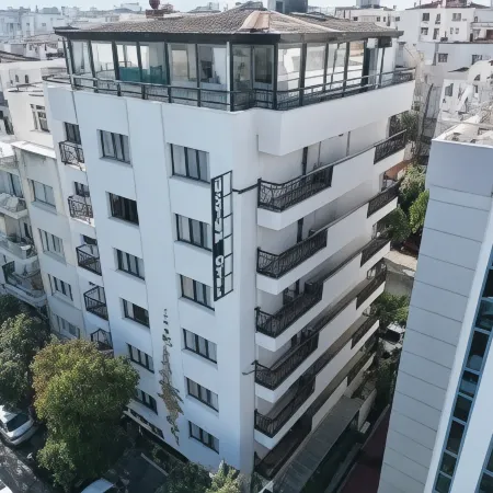 Üstün Hotel Alsancak