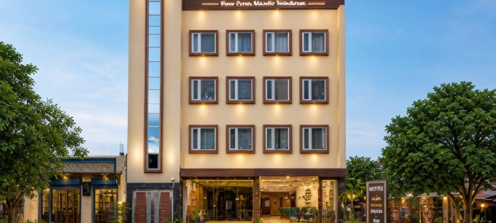 Hotel Hari Kripa Dham Near Prem Mandir Отели в г. Вриндавана