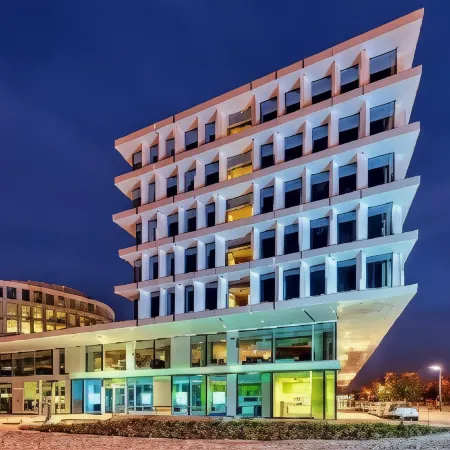 Sound Garden Hotel Airport