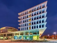 Sound Garden Hotel Airport