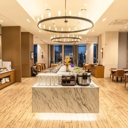 Gwangyang Lacky Hotel