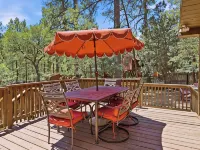 A Real Log Cabin in the Pines with a Huge Game Room and a Jacuzzi Tub! 派恩住宿飯店