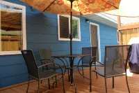 Near everything. Surrounded by parks, and trails. Sleeps 6. Basecamp for Montana - บังกะโล