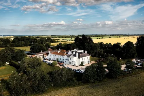Tickton Grange Hotel - parkir